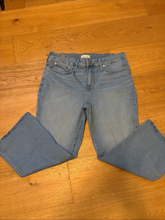 Madewell Denim - Madewell Mid Rise KickOut Jeans size 18W